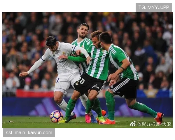 曝贝蒂斯等队已接触格拉纳达边锋,拟定降级解约金条款 曝贝蒂斯等队已接触格拉纳达边锋,拟定降级解约金条款