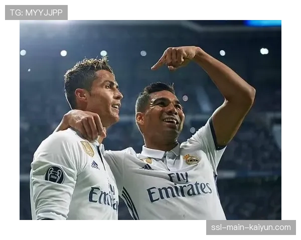 C罗力邀卡塞米罗加盟利雅得胜利,巴西中场成转会市场焦点 C罗力邀卡塞米罗加盟利雅得胜利,巴西中场成转会市场焦点